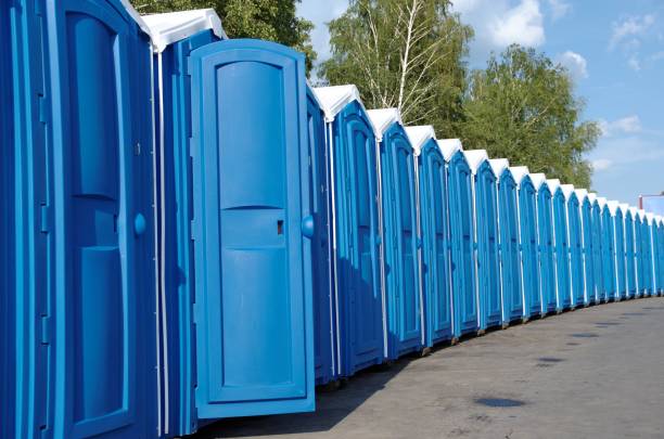 Best Porta potty delivery and setup  in Washburn, IL